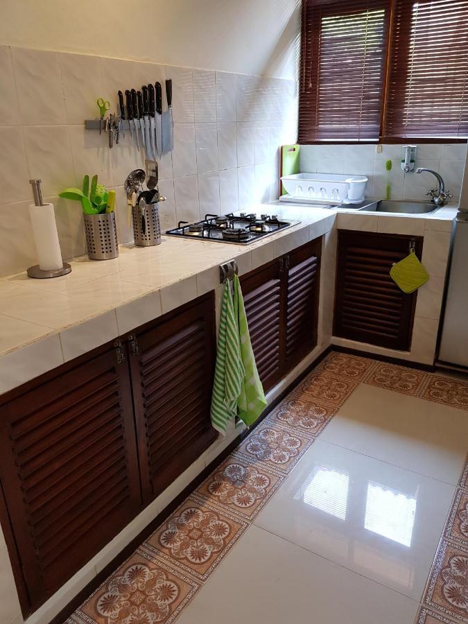 Dennis Holiday Bungalow Jasri Extérieur photo