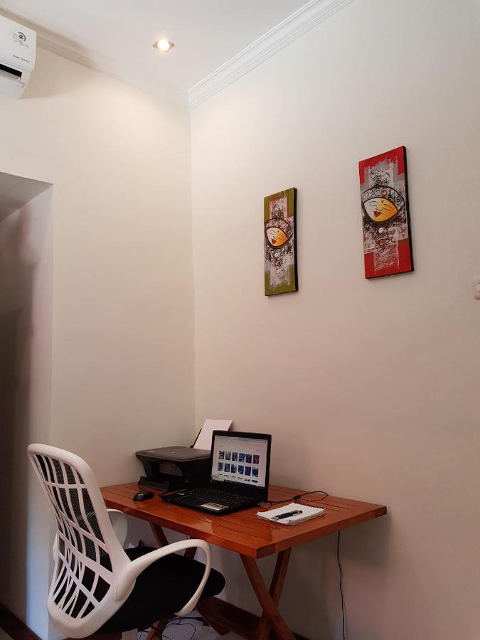 Dennis Holiday Bungalow Jasri Extérieur photo